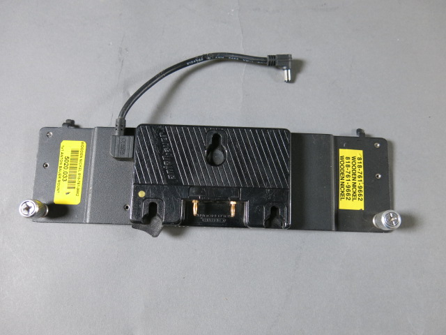 Litepanels 1x1 Gold Mount - stock